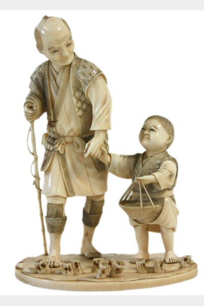 Okimono / un père et son fils