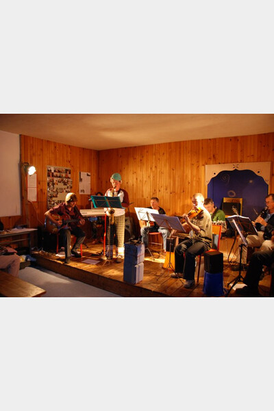 L'orchestre...